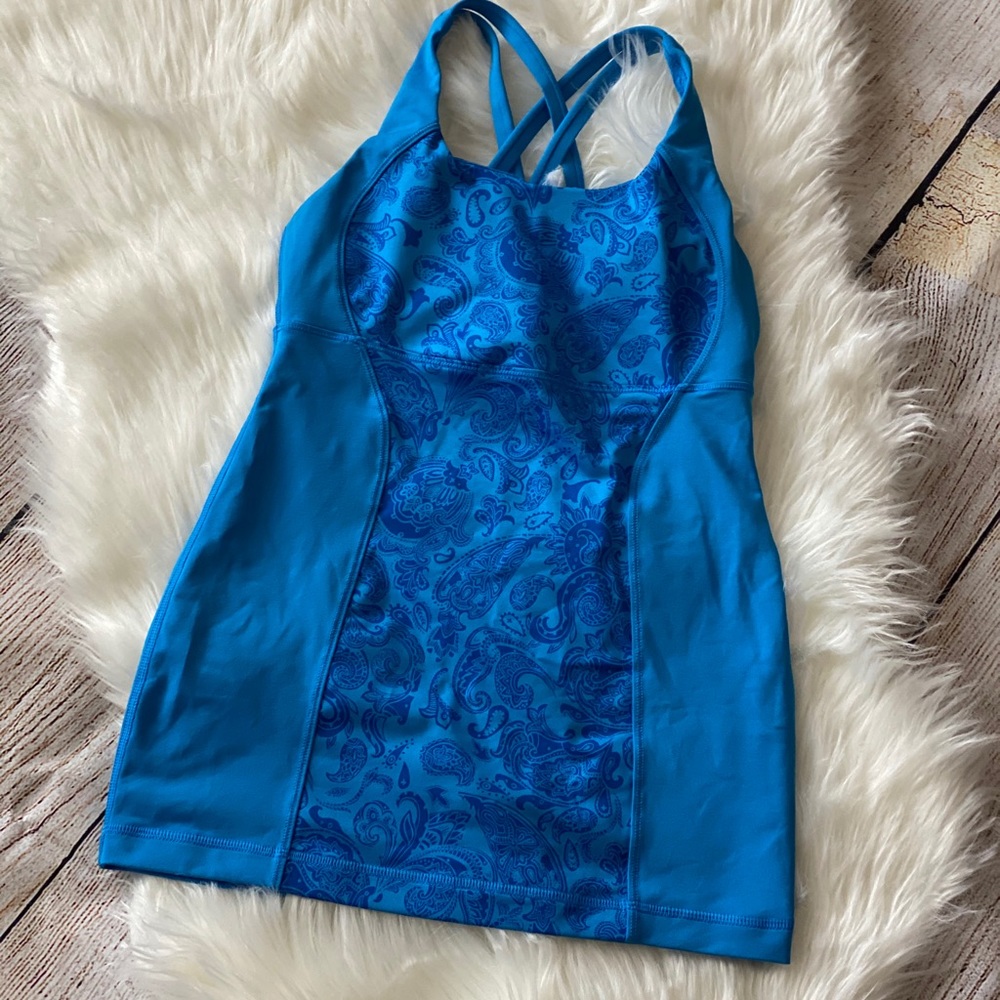 Lululemon tank